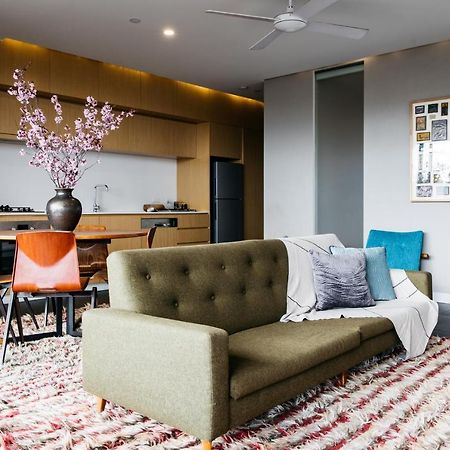Nishi Apartments Eco Living By Ovolo Canberra Esterno foto